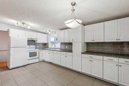 518 72 Avenue Nw, Calgary, AB 