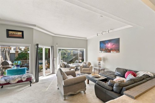 251-4037 42 Street Nw, Calgary, AB 