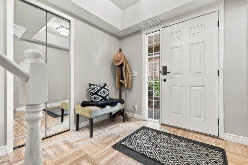251-4037 42 Street Nw, Calgary, AB 