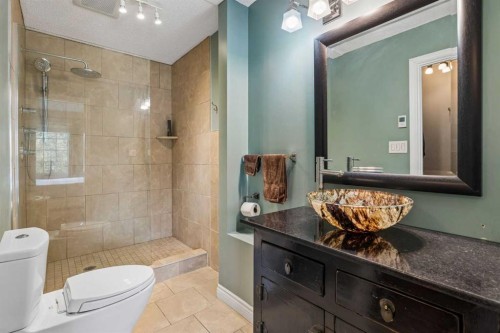 856 Lake Twintree Crescent Se, Calgary, AB 