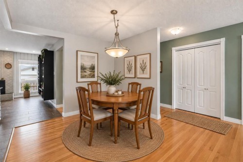 856 Lake Twintree Crescent Se, Calgary, AB 