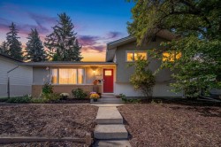 1323 University Drive NW Calgary, AB T2N 3Y8