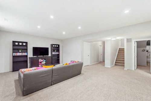141 Thornfield Close Se, Airdrie, AB 