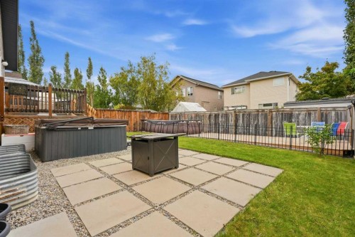 141 Thornfield Close Se, Airdrie, AB 