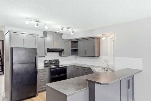 141 Thornfield Close Se, Airdrie, AB 