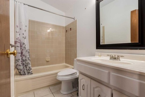 116 Bearberry Crescent Nw, Calgary, AB 