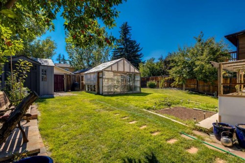 116 Bearberry Crescent Nw, Calgary, AB 