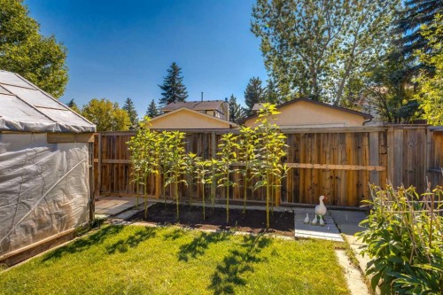 116 Bearberry Crescent Nw, Calgary, AB 