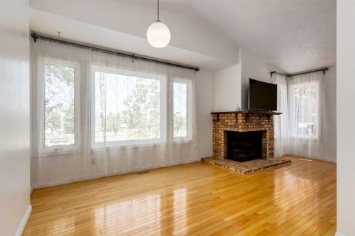116 Bearberry Crescent Nw, Calgary, AB 