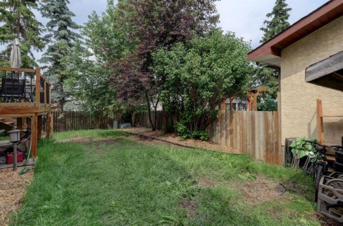 128 Pineland Place Ne, Calgary, AB 