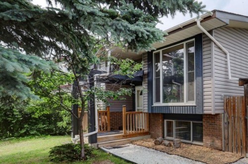 128 Pineland Place Ne, Calgary, AB 
