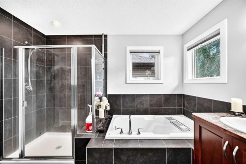 144 Pantego Close Nw, Calgary, AB 