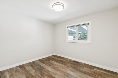 36 Bracebridge Crescent Sw, Calgary, AB 