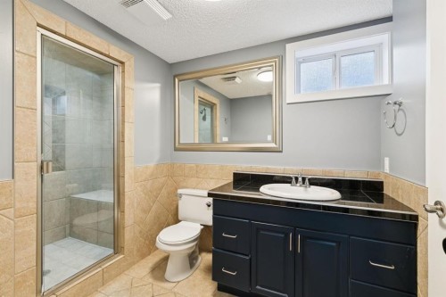 36 Bracebridge Crescent Sw, Calgary, AB 