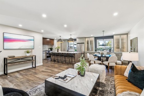 36 Bracebridge Crescent Sw, Calgary, AB 