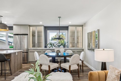 36 Bracebridge Crescent Sw, Calgary, AB 