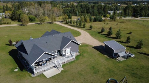 4 Centre Street, Rural Ponoka County, AB 