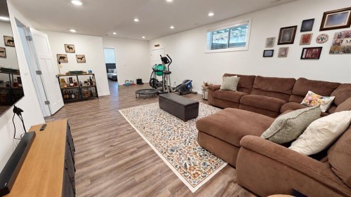 4 Centre Street, Rural Ponoka County, AB 