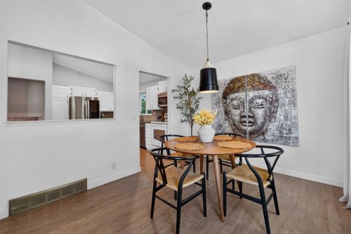 255 Shawcliffe Circle Sw, Calgary, AB 