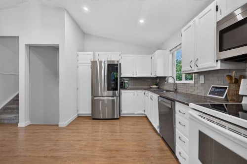 255 Shawcliffe Circle Sw, Calgary, AB 