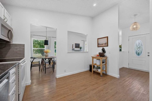 255 Shawcliffe Circle Sw, Calgary, AB 
