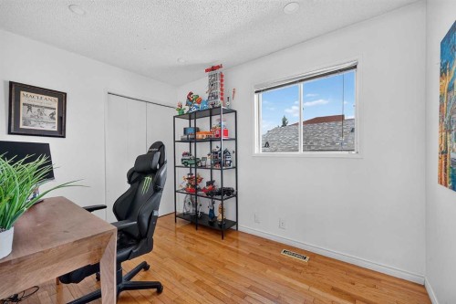 255 Shawcliffe Circle Sw, Calgary, AB 