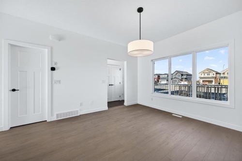 62 Rangeview Path Se, Calgary, AB 