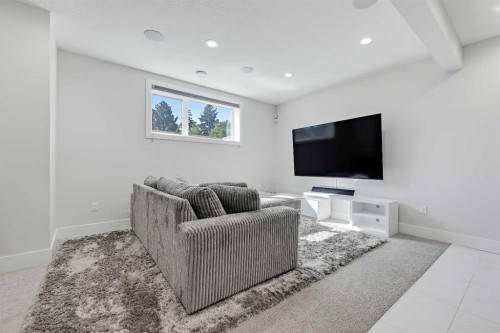 3006 14 Avenue Sw, Calgary, AB 