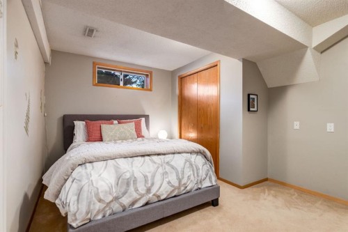 505 Edgebank Place Nw, Calgary, AB 