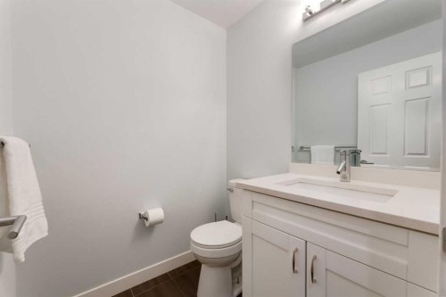 42 Douglas Glen Circle Se, Calgary, AB 