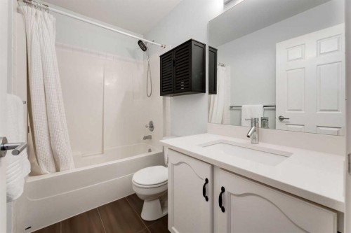 42 Douglas Glen Circle Se, Calgary, AB 