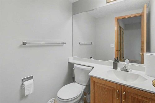 7212 California Boulevard Ne, Calgary, AB 