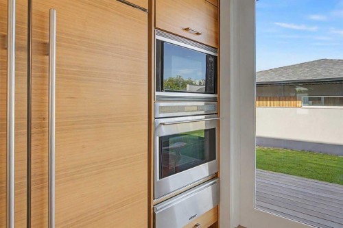 2820 12 Avenue Nw, Calgary, AB 