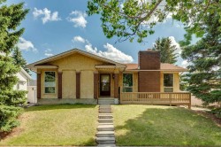 11248 Braeside Drive SW Calgary, AB T2W 3E4