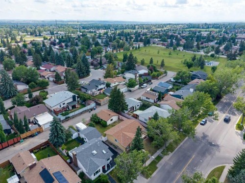 11248 Braeside Drive Sw, Calgary, AB 