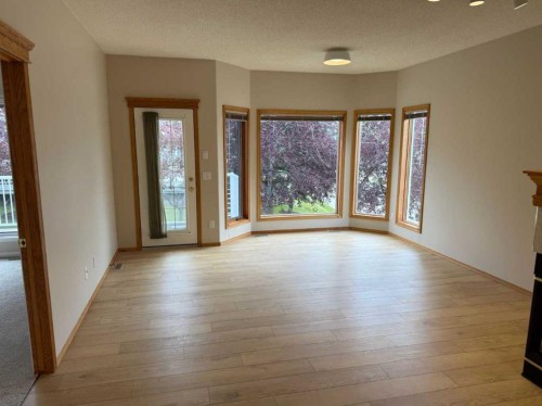 8 Scimitar Rise Nw, Calgary, AB 