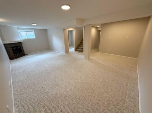 8 Scimitar Rise Nw, Calgary, AB 