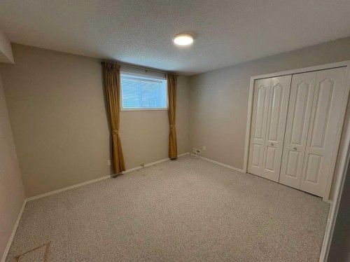 8 Scimitar Rise Nw, Calgary, AB 