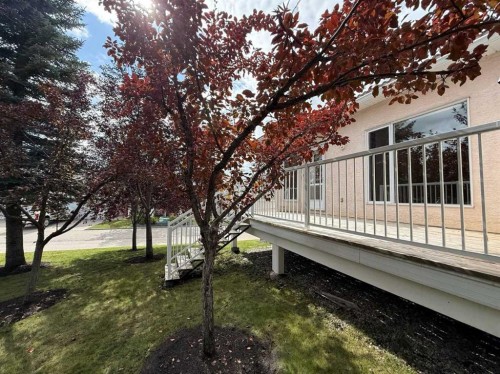 8 Scimitar Rise Nw, Calgary, AB 