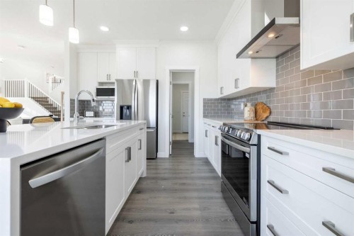 9 Quartz Gate, Balzac, AB 