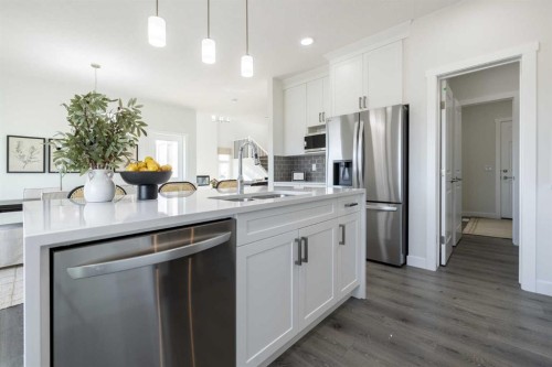 9 Quartz Gate, Balzac, AB 