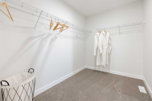9 Quartz Gate, Balzac, AB 