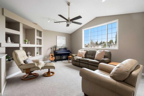 349 Douglas Glen Heath Se, Calgary, AB 