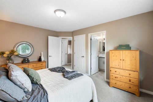 349 Douglas Glen Heath Se, Calgary, AB 