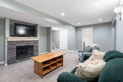 349 Douglas Glen Heath Se, Calgary, AB 