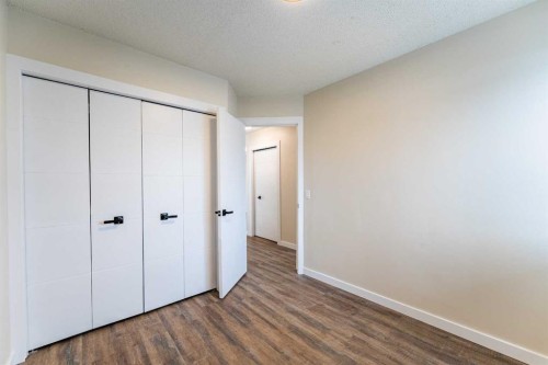 206 Saratoga Close Ne, Calgary, AB 