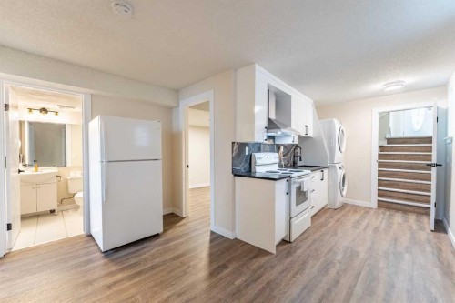 206 Saratoga Close Ne, Calgary, AB 