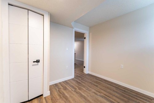 206 Saratoga Close Ne, Calgary, AB 