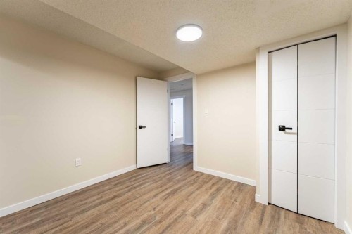 206 Saratoga Close Ne, Calgary, AB 