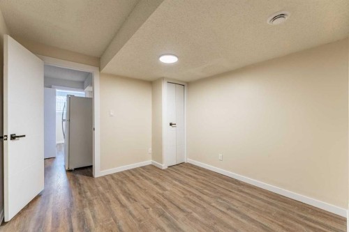 206 Saratoga Close Ne, Calgary, AB 